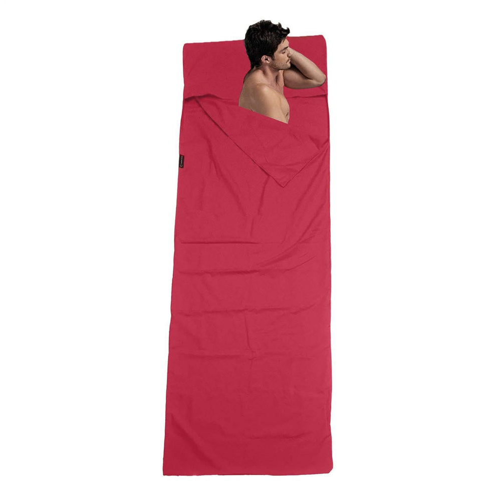 Hotel Sleepings Bag Liner easy-care fabric dries quickly after washing.