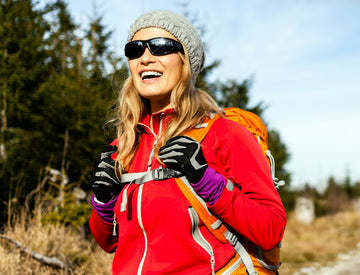 HotHands heat activation in 15–30 minutes provides reliable warmth.