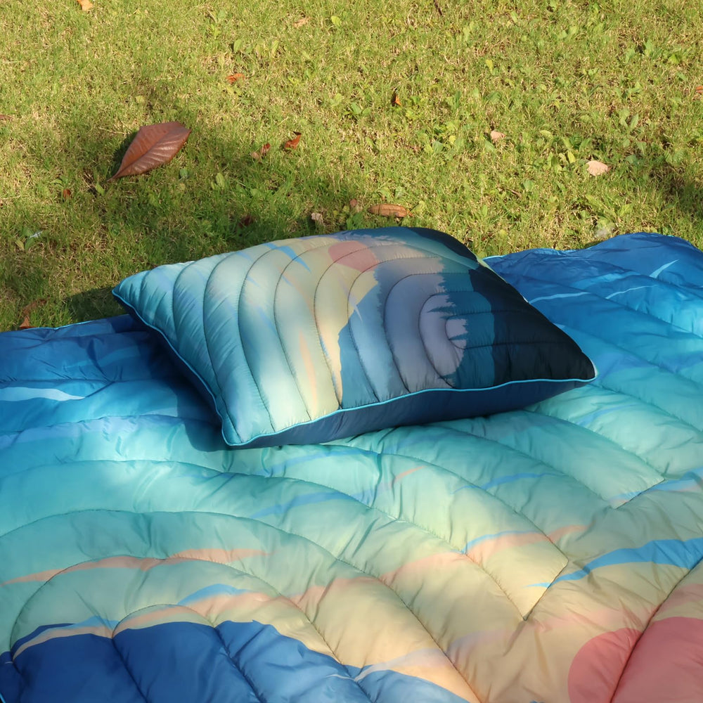 hotkoko camping pillow with waterproof coating resists dust and sand during outdoor use