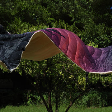 Hotkoko outdoor blanket texture highlights soft fleece for cozy outdoor comfort.