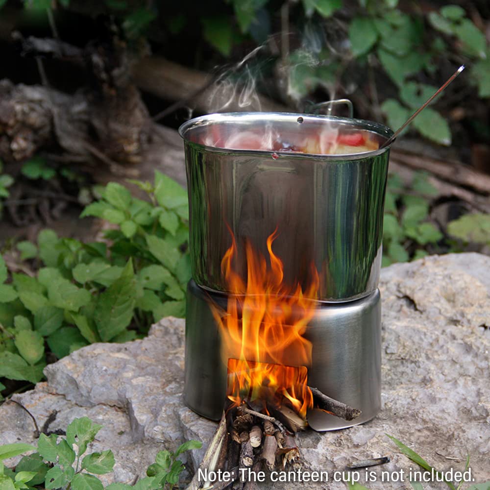 HUIOP canteen cup stand with canteen ready on a trail.