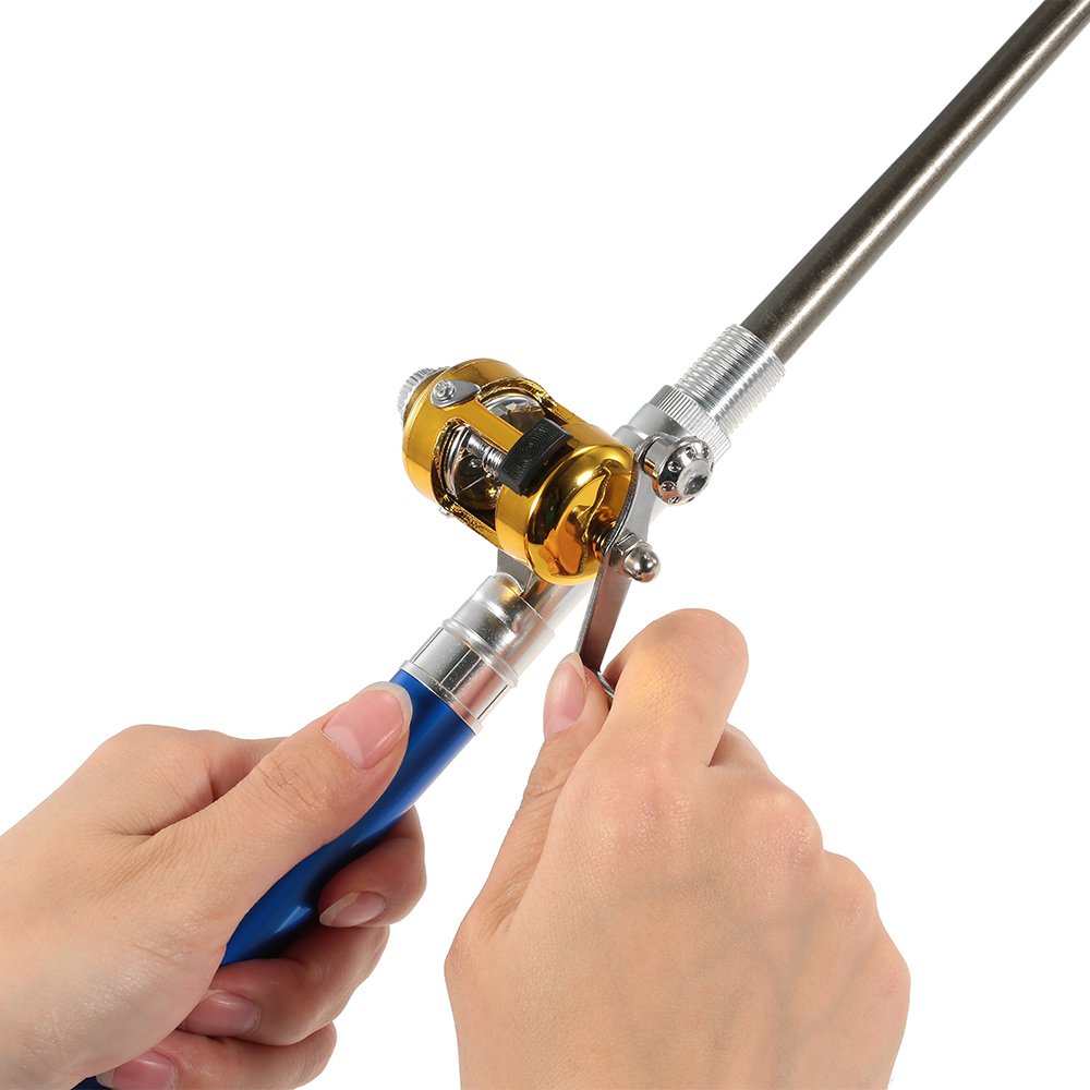 Lightweight aluminum and fiberglass angling set in purple