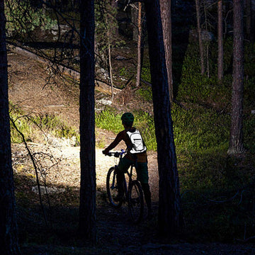 Padded back of HUIOP hydration backpack provides breathable comfort.