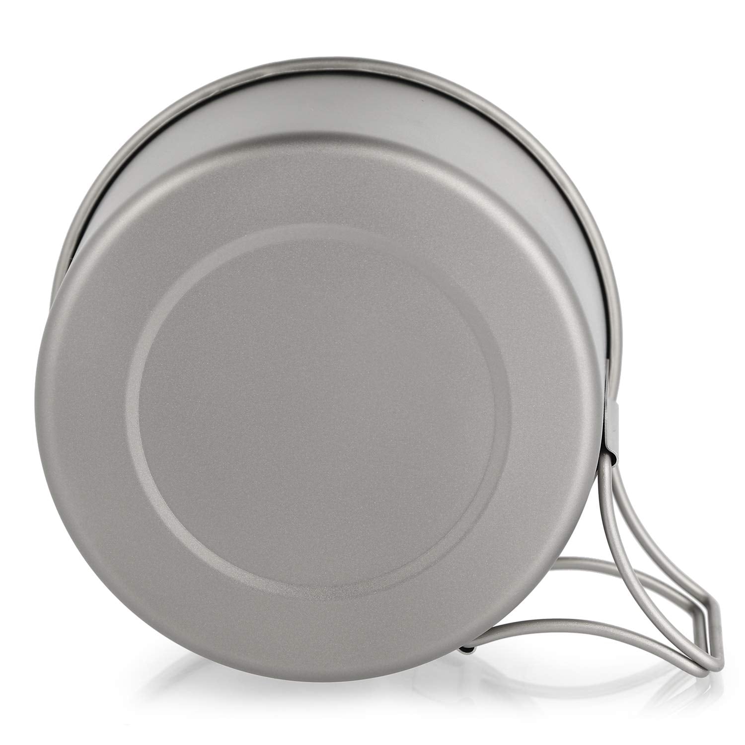 HUIOP titanium bowl in use during hiking lunch on the trail.