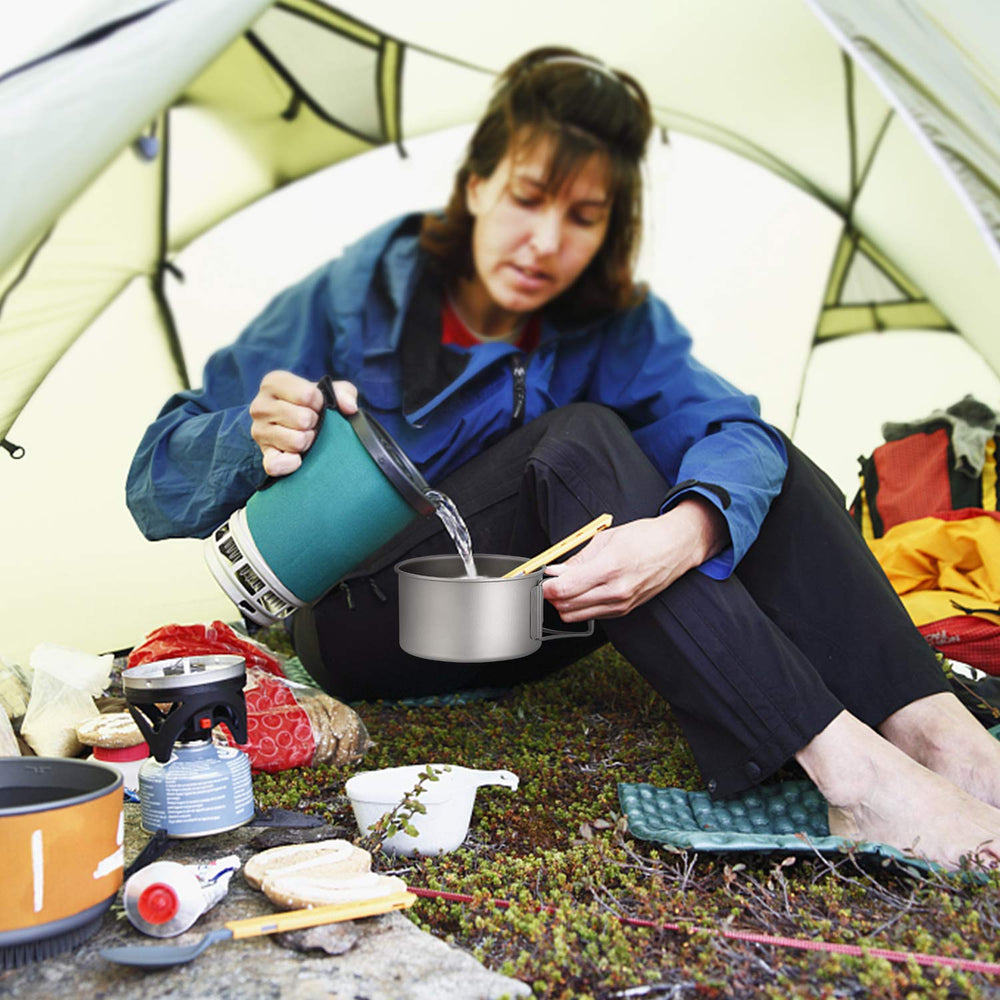 HUIOP titanium bowl rust-free surface ensures clean-tasting food outdoors.