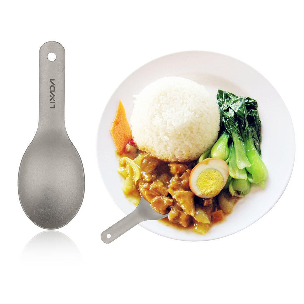 HUIOP titanium spoon showing attachment hole for carabiner