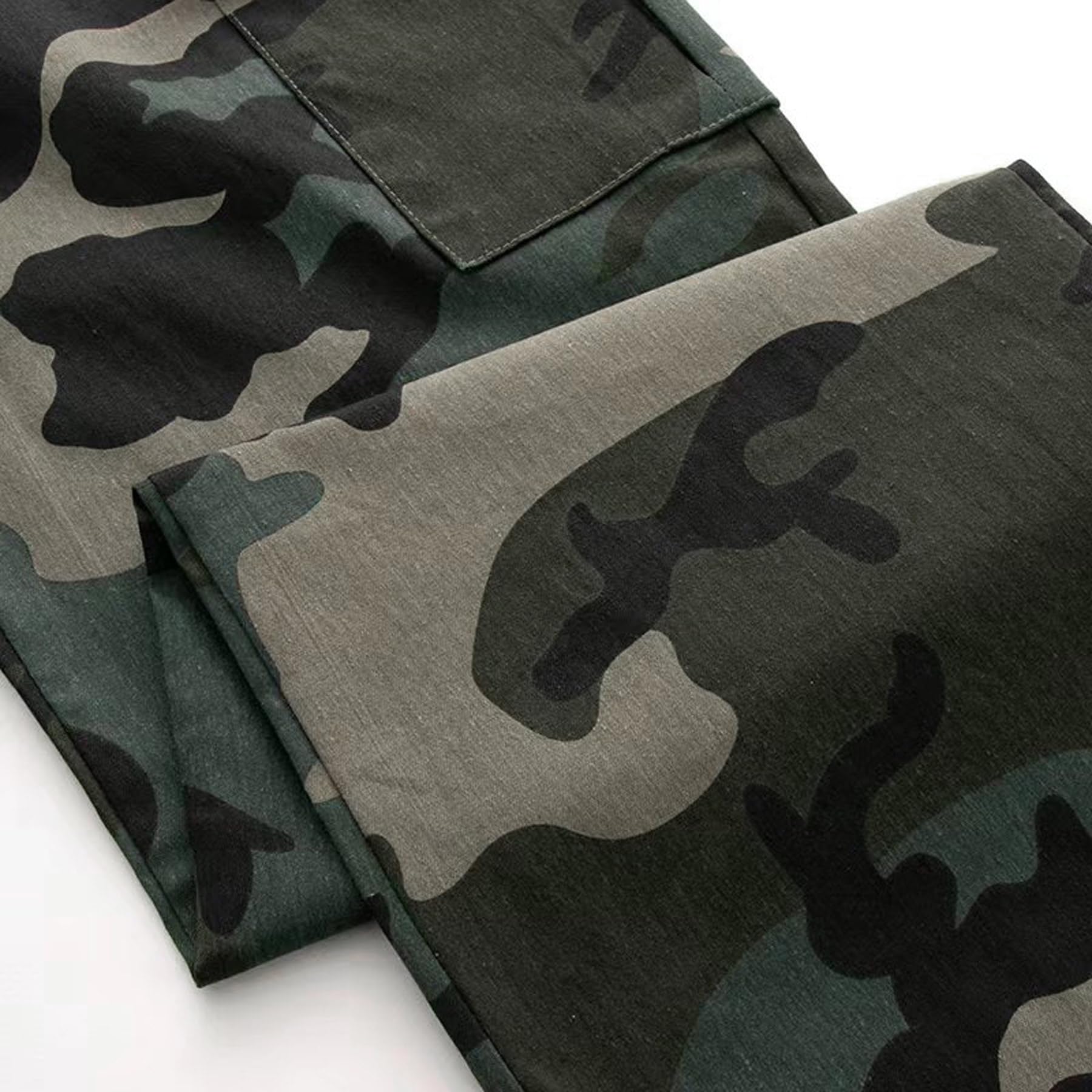 HuiSiFang cargo pants with utility pockets support quick-access items during activities.