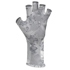 HUK Pursuit Sun Glove dries quickly for all-day water use.