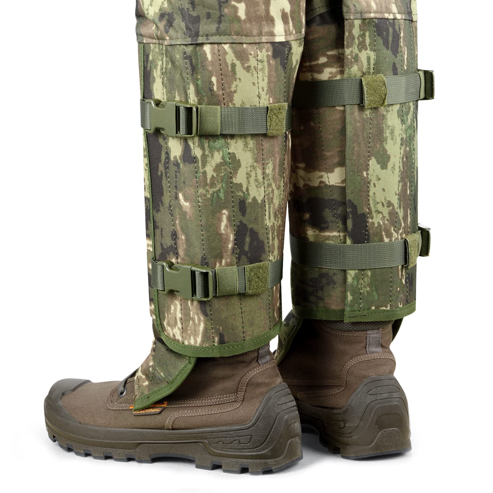 HUNTARMOR Durable chaps guard against cactus, thorns, and brush in harsh environments.