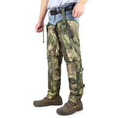 HUNTARMOR Snake Guard Gaiter-Chaps worn during hunts protect legs from snakes and briars.