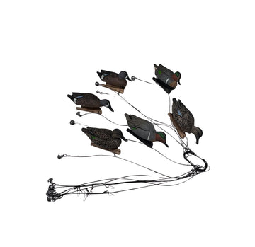 HuntEmUp rust-resistant crimps protect connections in harsh conditions.