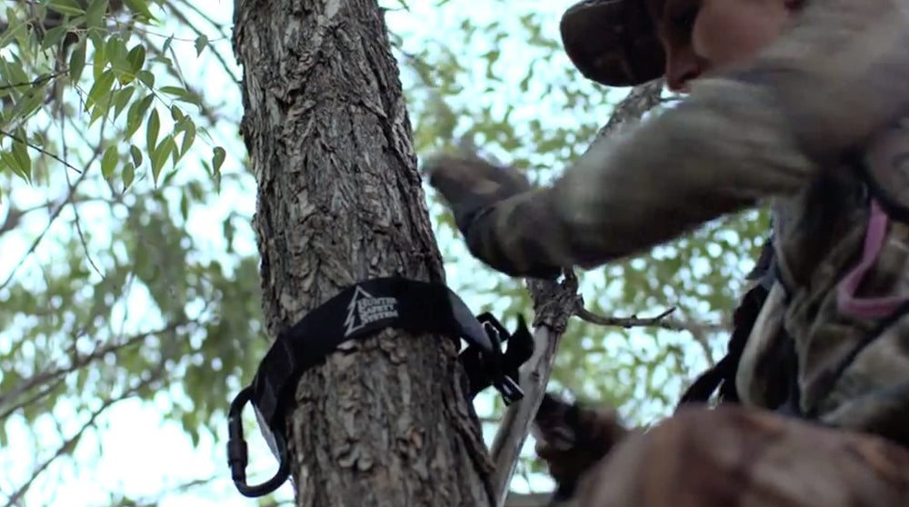 Hunter Safety System Quick Connect Strap leaves in-tree for hassle-free hunting all season