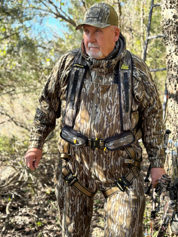 Hunter Safety System Ultra-Lite 4X/5X harness pockets layout for easy gear access