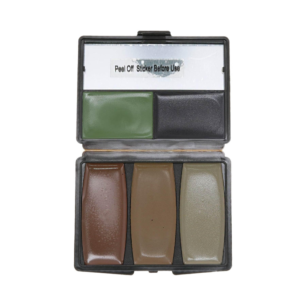 Face paint swatch in leaf green boosts woodland disguise during hunts.
