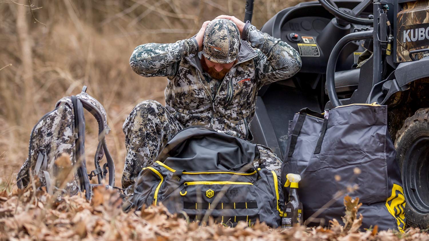 Padded shoulder strap and sturdy handles for comfortable carry on hunts.