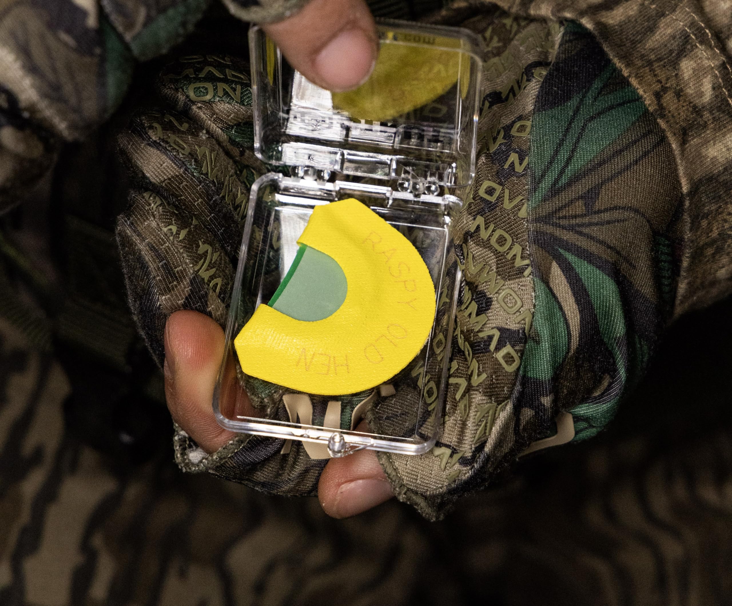 Raspy Old Hen turkey call from Hunters Specialties demonstrating yelps and clucks