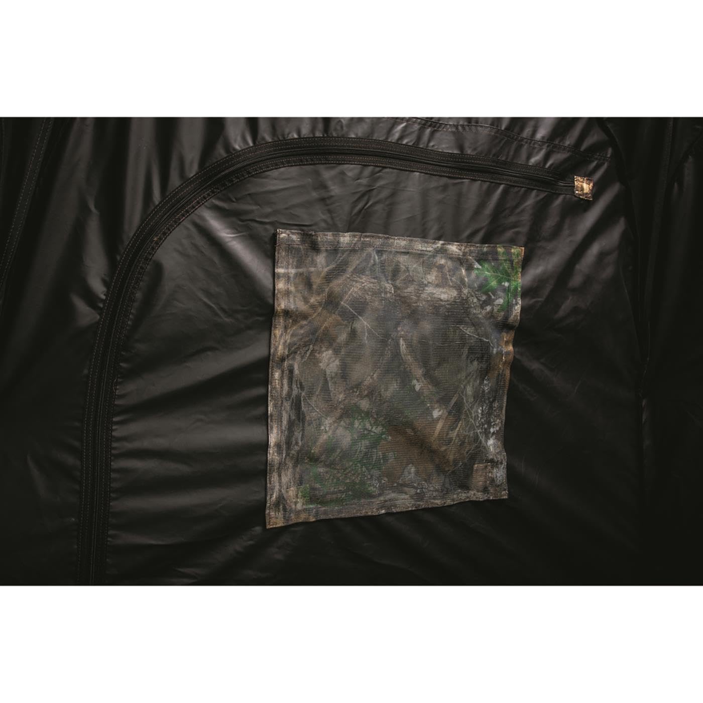 HUNTRITE Super Magnum two-person ground blind suitable for deer and turkey hunts