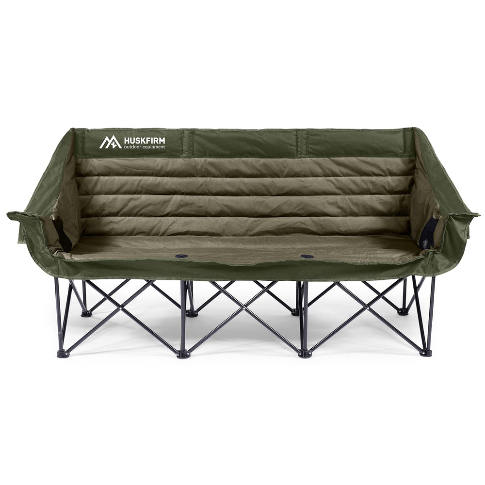 Outdoor-ready Huskfirm chair on grass with non-slip feet