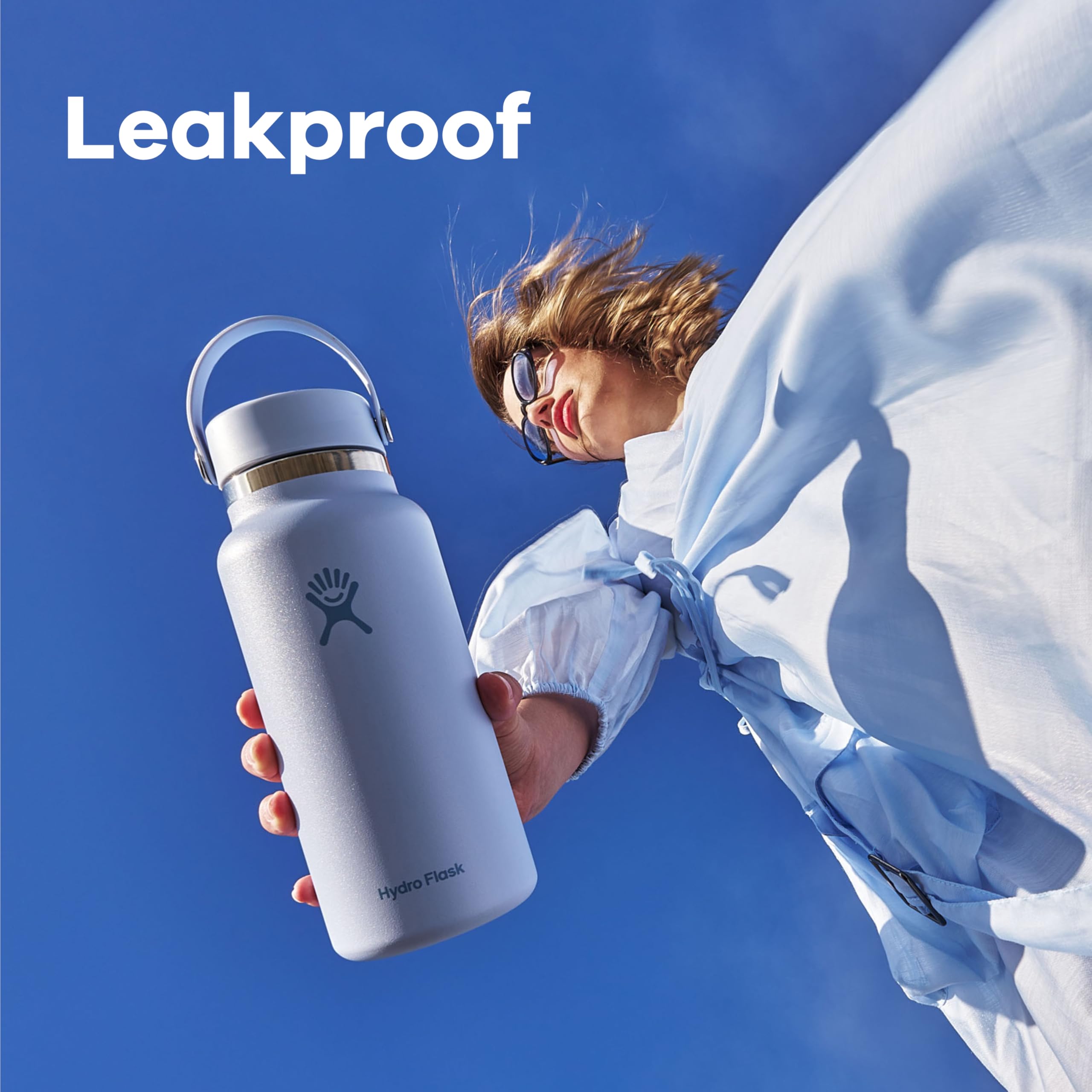 Hydro Flask Surf Blue 32 oz bottle highlighting TempShield insulation for temperature retention
