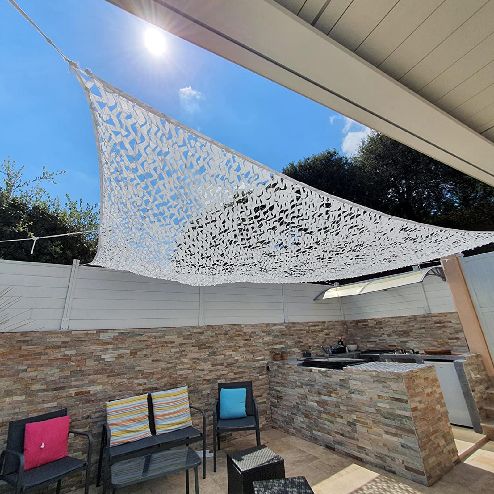HYOUT camo netting resists rips with strong mesh for hanging or staking setups.