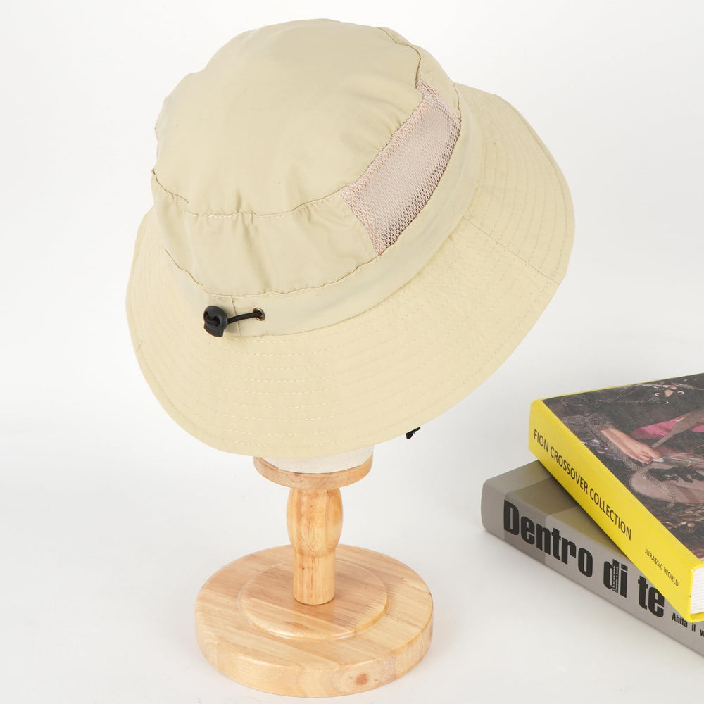 Hyuyikuwol sun protection hat ideal for beach and outdoor activities.