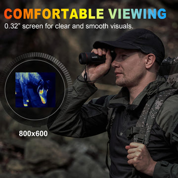 i4SEE E25-384 compact-in-hand demonstrates lightweight design for portable hunting trips.