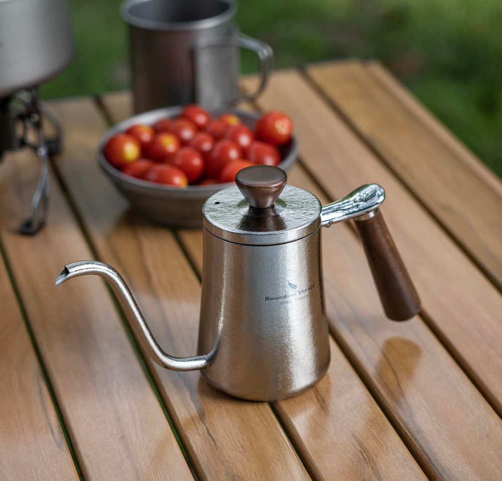 iBasingo kettle designed for compact, portable use for travel