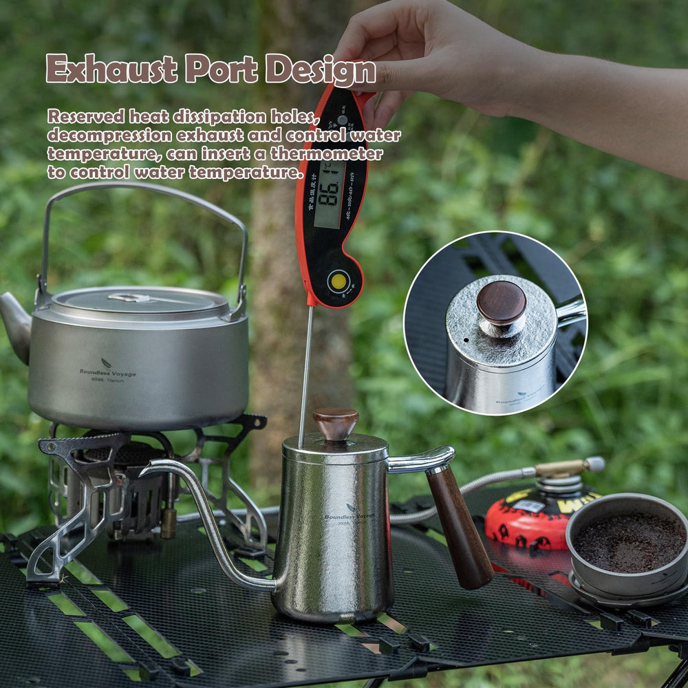 iBasingo kettle in travel setup on stove top