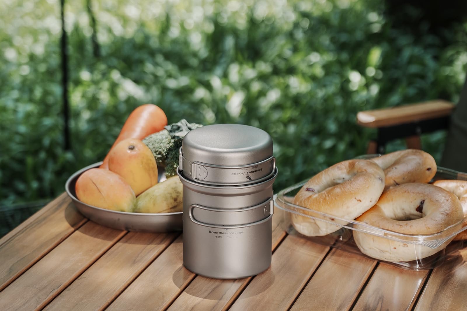 iBasingo multi-use bowl-cover demonstrates versatility for travel meals