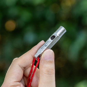 iBasingo Ti9015O 80 cm reflective paracord lanyard enables secure, quick access