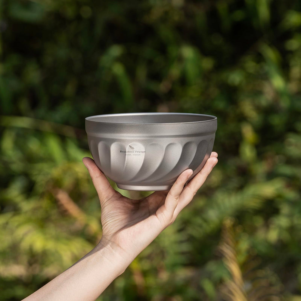 iBasingo titanium bowl non-slip bottom keeps stable on outdoor surfaces