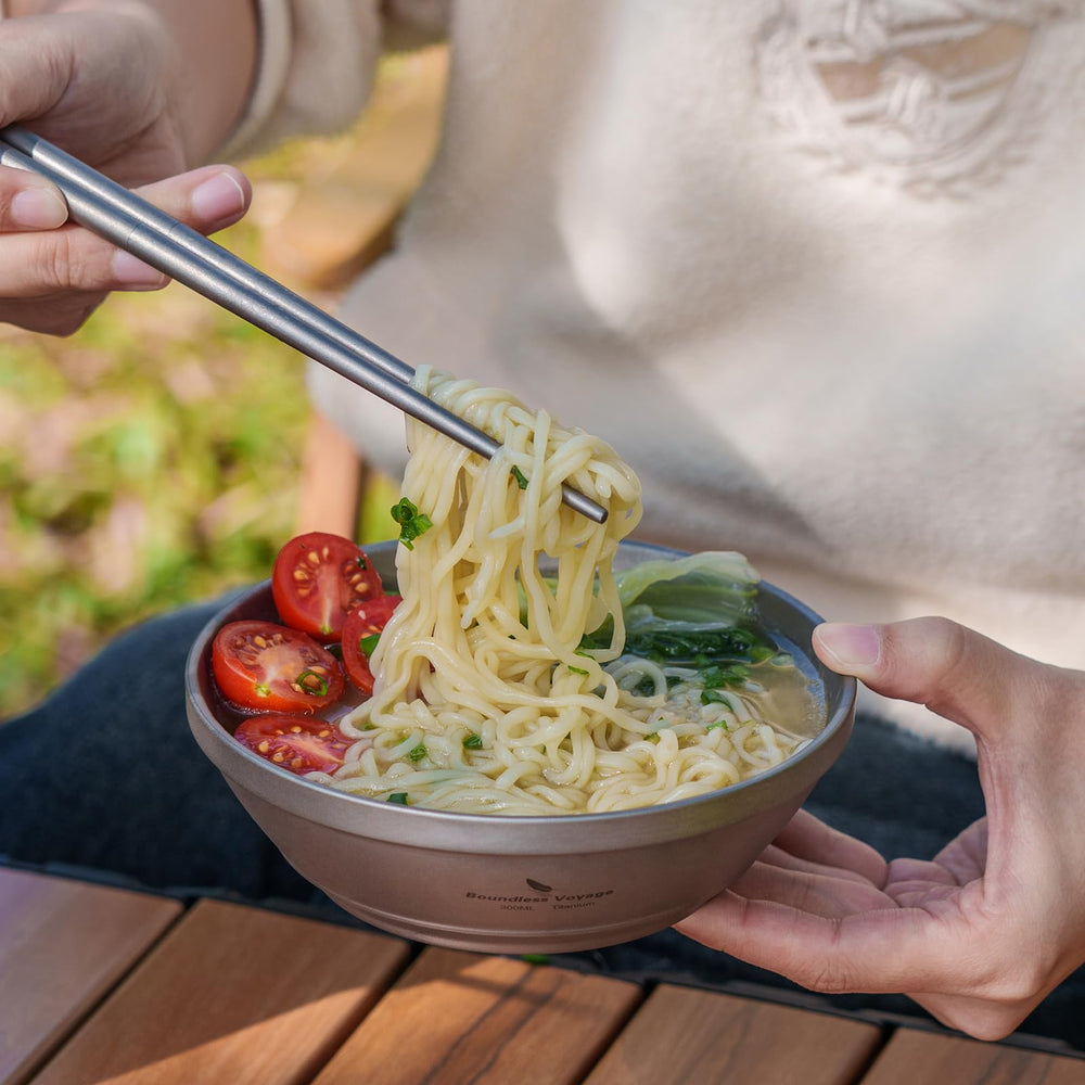 iBasingo titanium bowl ready for travel, hiking, or family picnics.