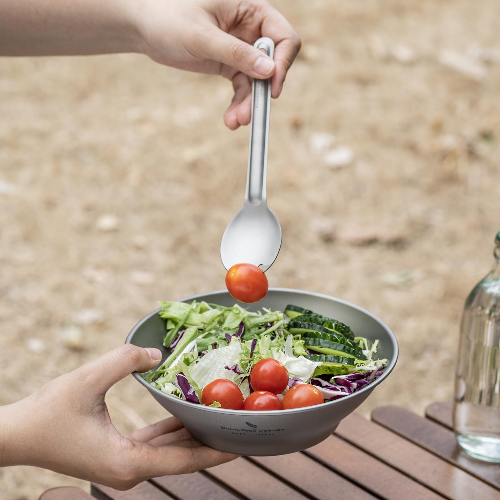 Ibasingo set features smooth-edge design for comfortable handling.