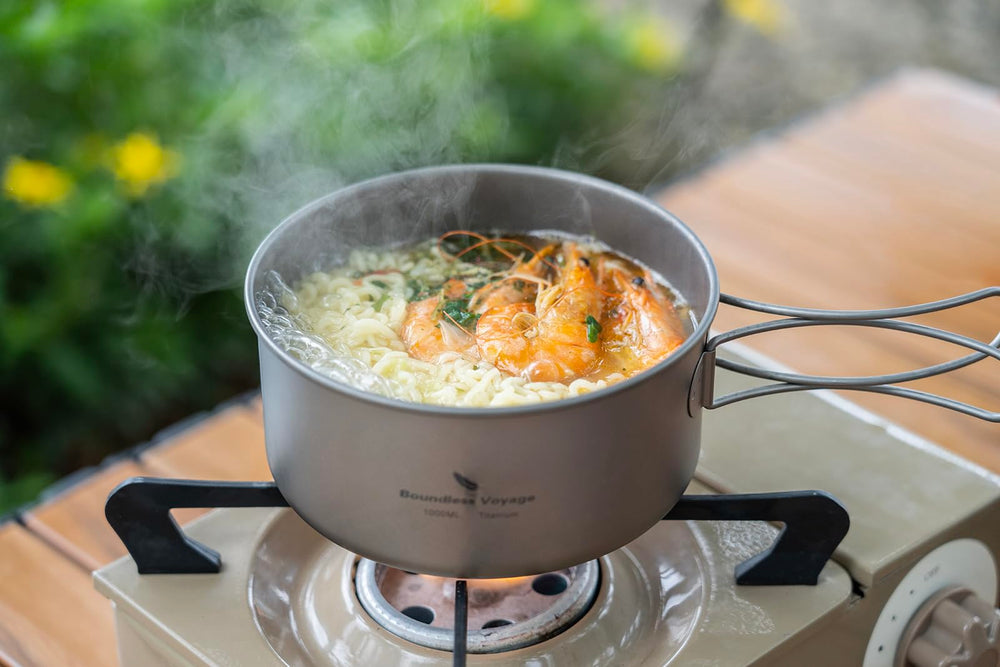 iBasingo titanium cookware close-up showing smooth, durable finish.