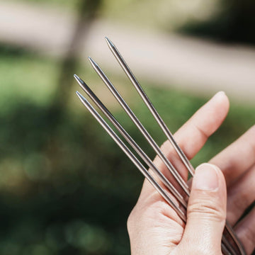 iBasingo peg weighs 6 g each for light pack balance