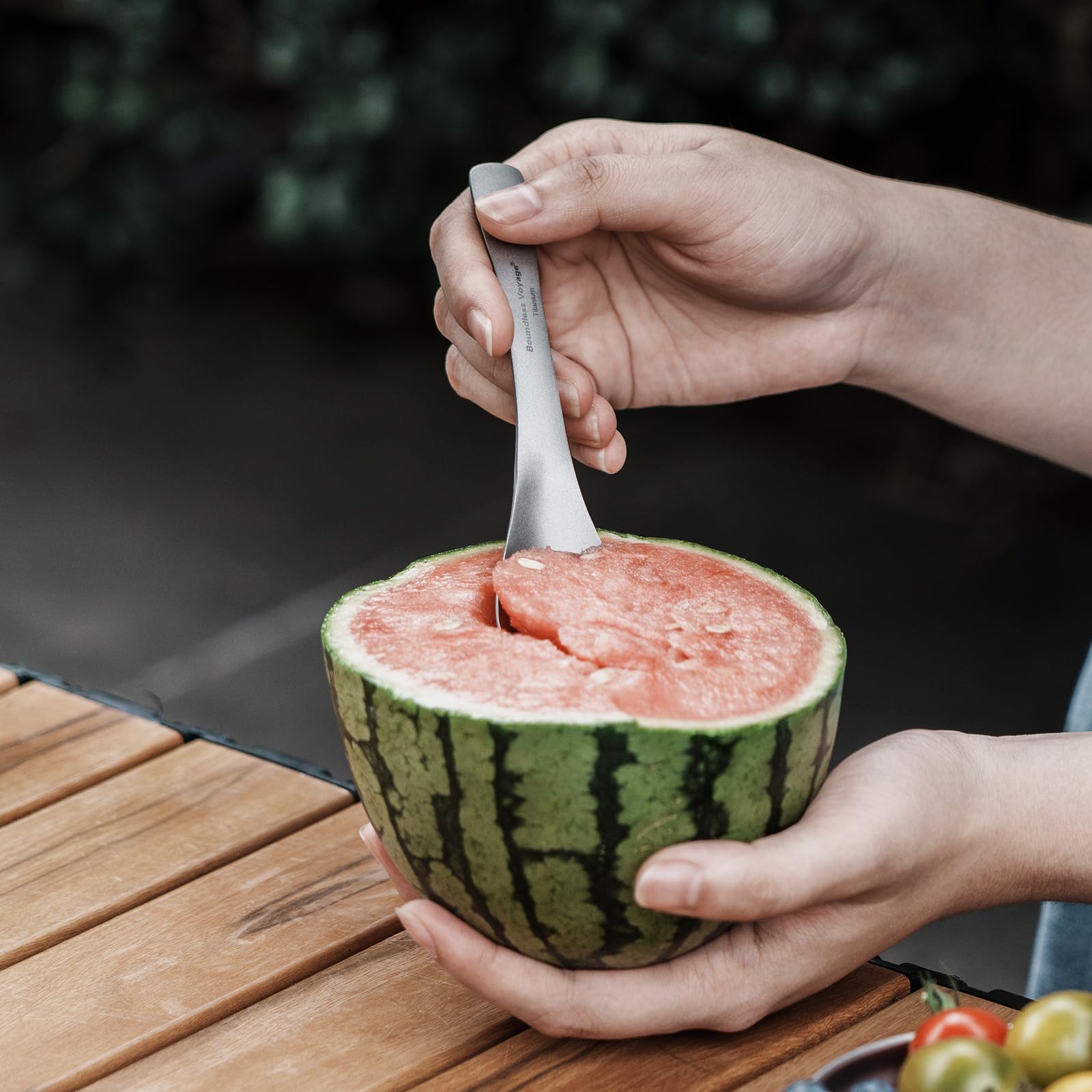 iBasingo dishwasher-safe titanium spoon for easy cleanup
