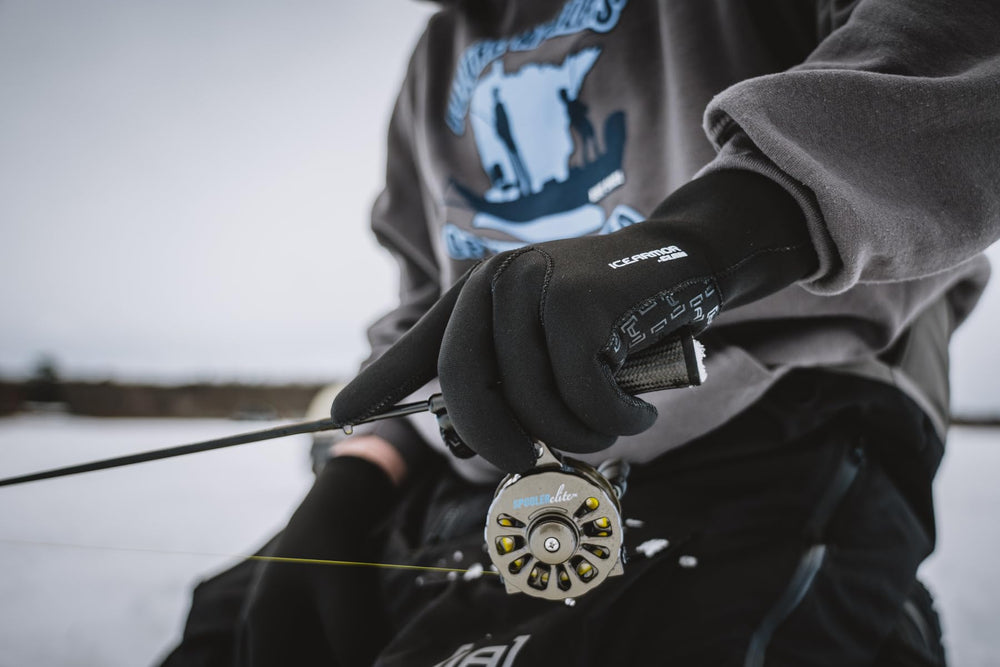 ICEARMOR glove 3mm neoprene provides warmth and durability.