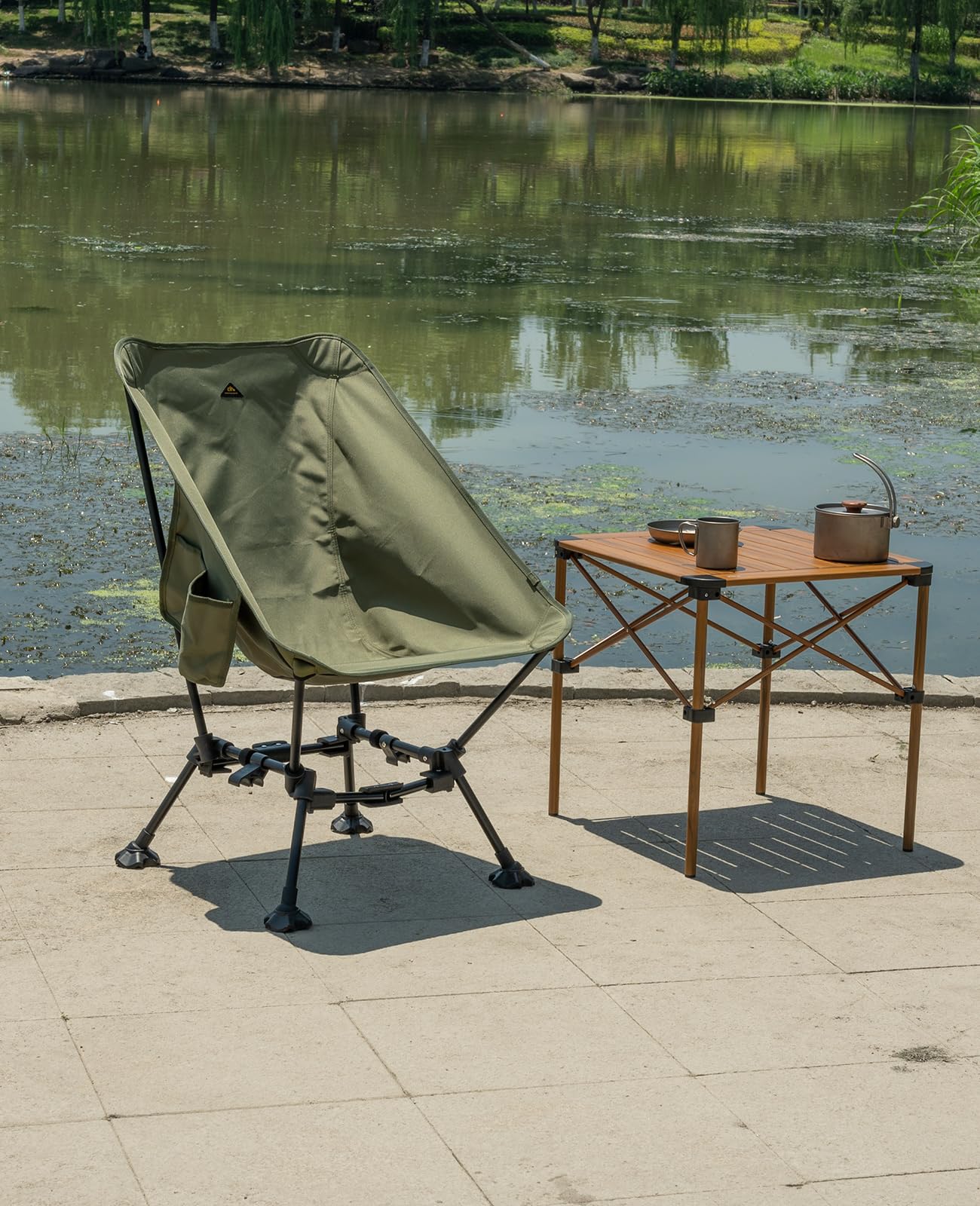 iClimb cup holder and side pocket keep essentials within reach