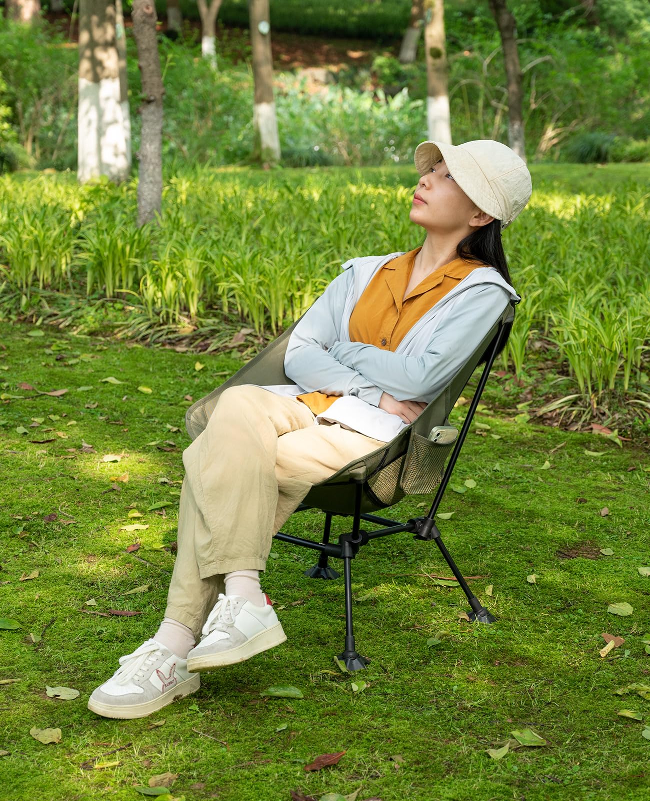 iClimb breathable mesh back keeps you cooler on warm days