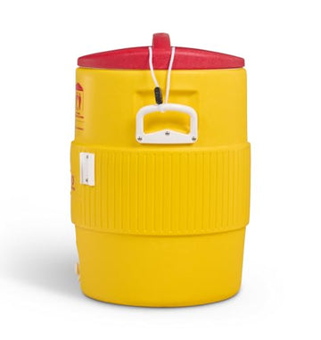 Igloo cooler with white body built for rugged outdoor sites