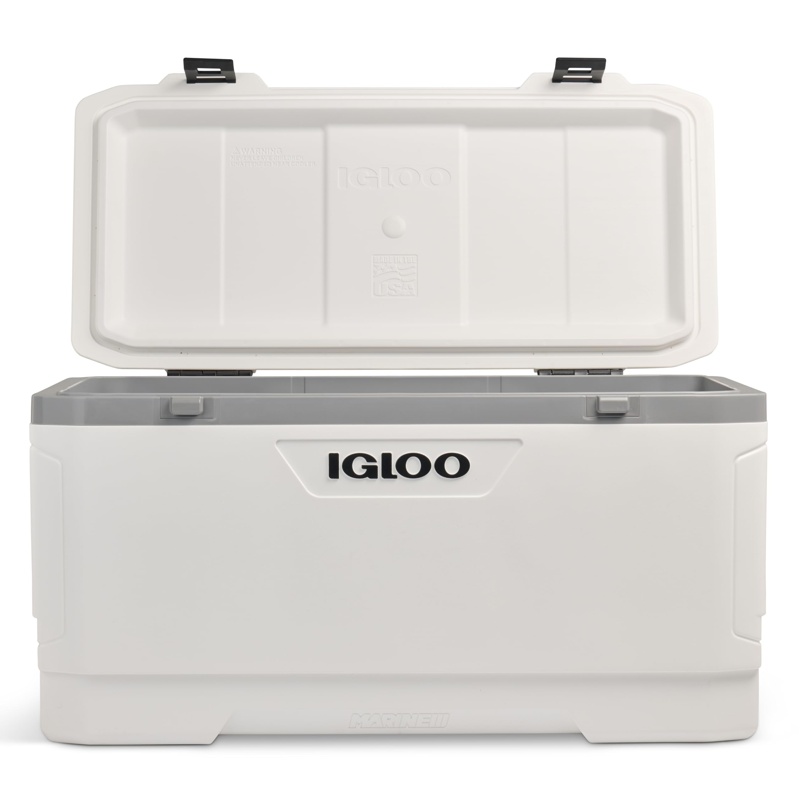Igloo Latitude Marine Ultra White Cooler handles provide non-slip grip
