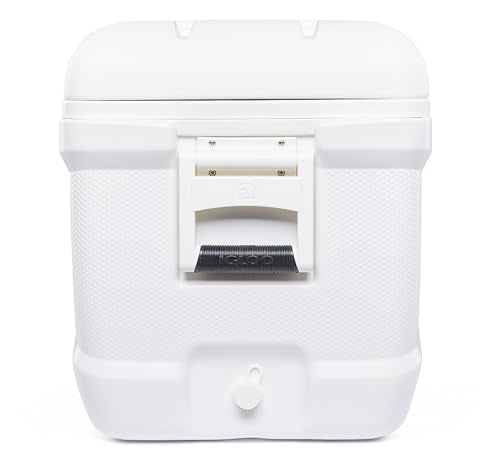 Igloo 150 QT Marine Polar Contour cooler on a boat during sunny fishing days.