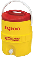 Igloo 421 cooler with drip-resistant spigot for easy outdoor hydration at events