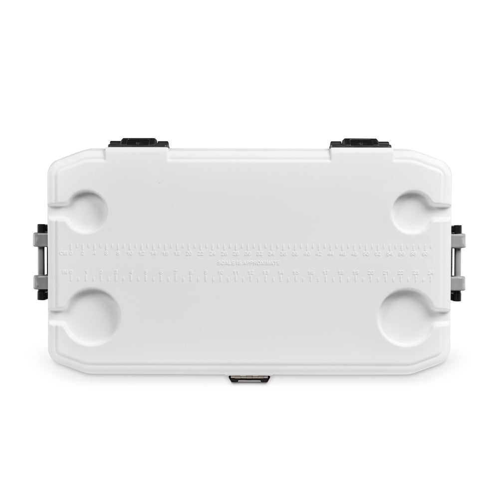 Igloo 70QT Latitude Marine UV-protected shell resisting sun damage