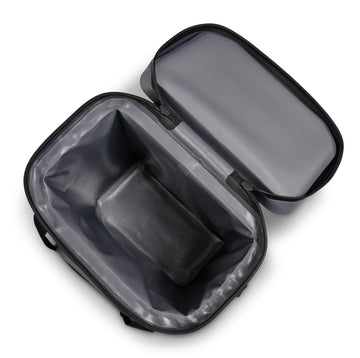 Igloo Carbonite TRAILMATE 24 spacious main compartment supports gear and snacks
