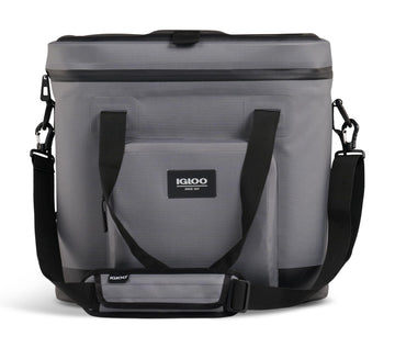 Igloo Carbonite TRAILMATE 30 front view, sturdy and portable for outdoor adventures