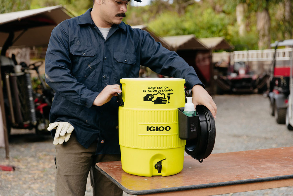 Igloo 5-gallon capacity ideal for multiple handwash cycles