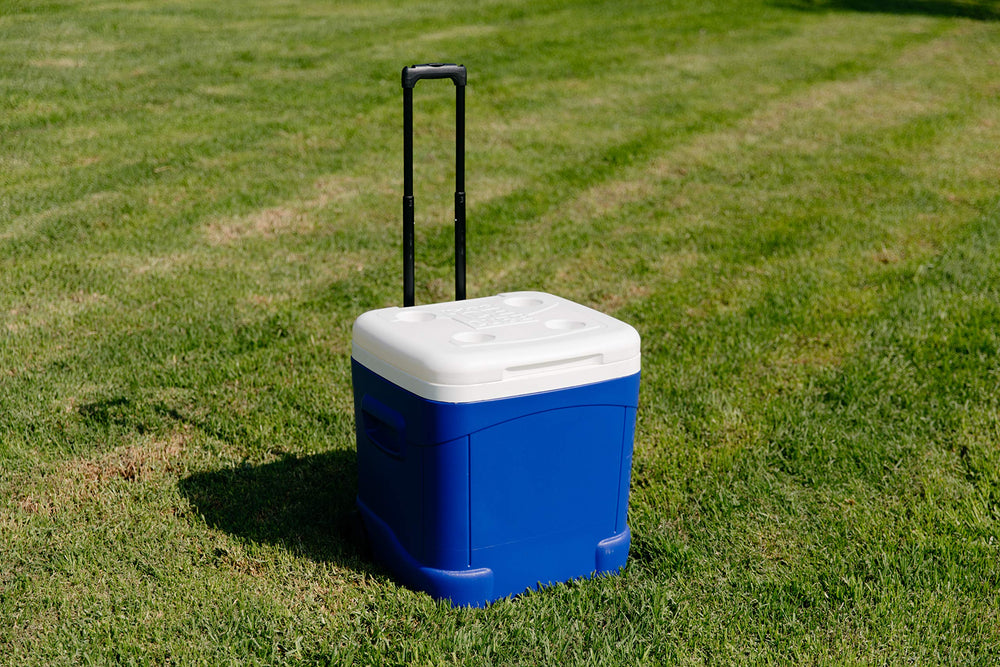 Igloo Ice Cube 60-Quart Roller Cooler side scoop handles for loading