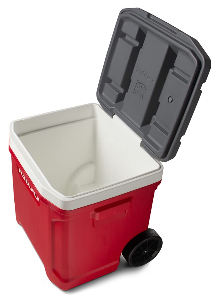 Igloo Latitude 60 Roller Ind Red bail handle folded for easy storage.
