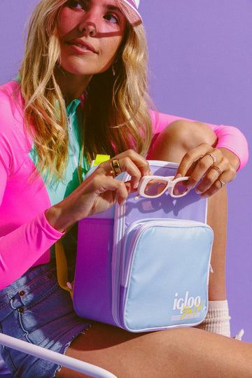 Igloo Lilac Breeze top handle for quick grab-and-go.